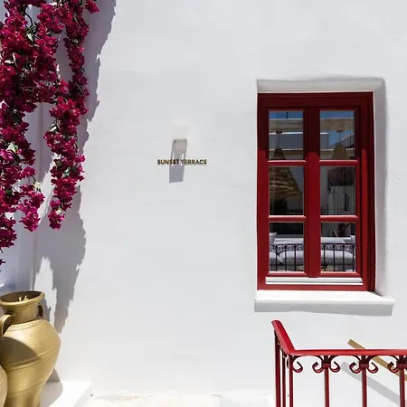 The Townhouse Mykonos מלון