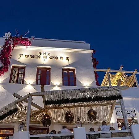 The Townhouse Mykonos מלון 5*